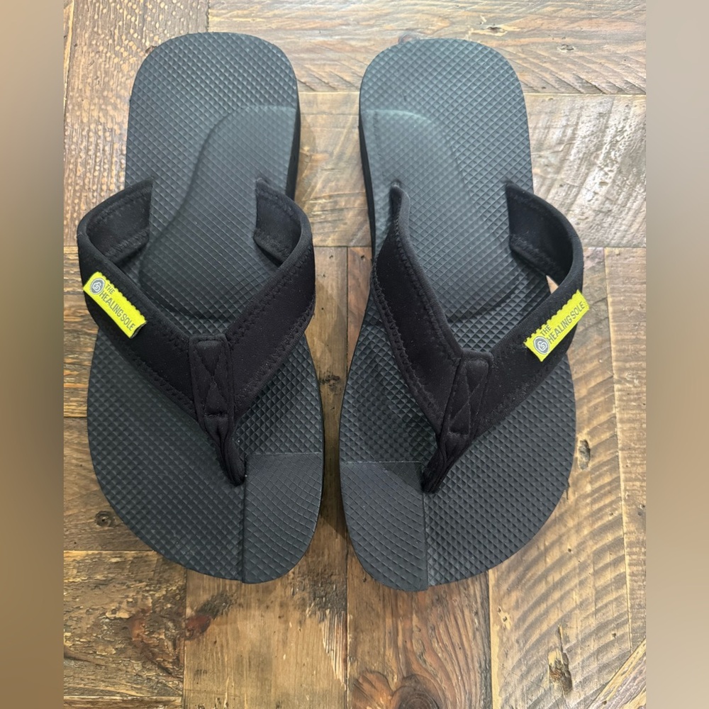 The Healing Sole Original - Black For Plantar Fasciitis Flip Flops. M8.5 W10